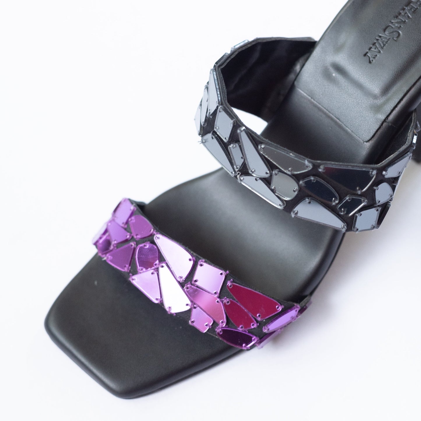 Vio Espejo Heels
