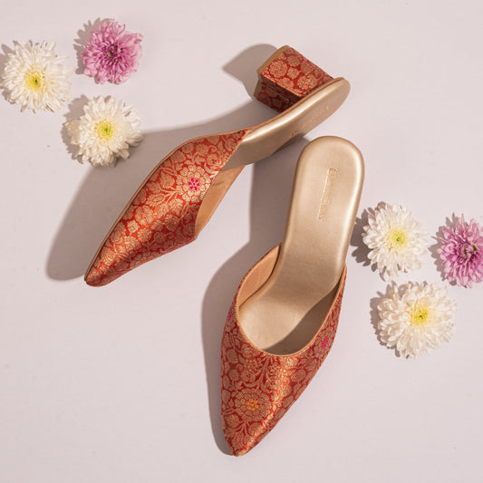 Kesri Mules